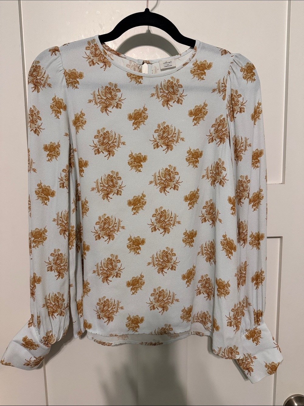 Aritzia Wilfred Clarissa Light Snowmelt Blue Floral Blouse with Mustard Print